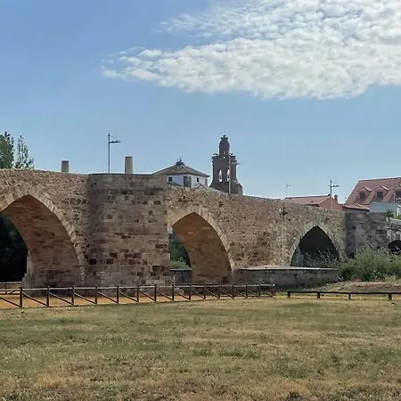 Puente De Orbigo 3*