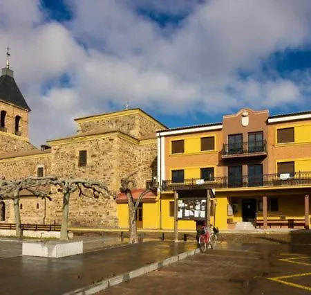 Puente De Orbigo Bed & Breakfast 3*
