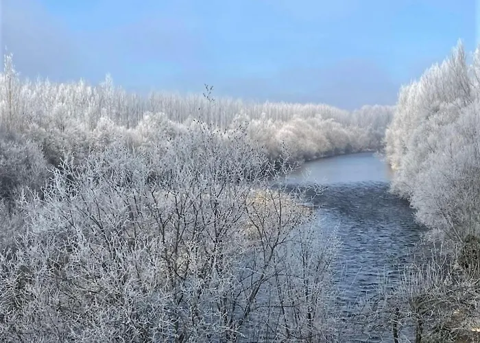 فندق مبيت وإفطار Puente De Orbigo Hospital de Órbigo