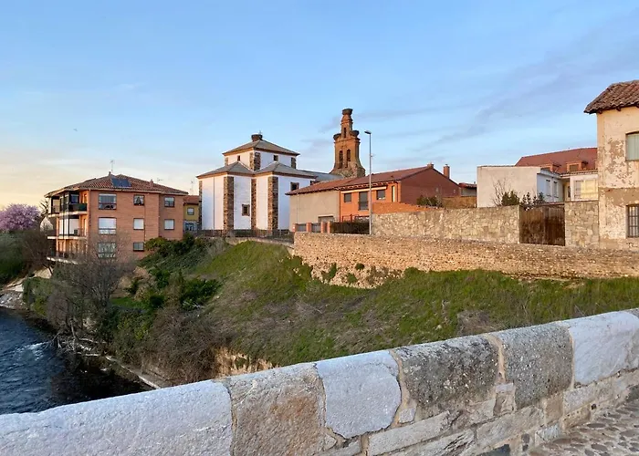 Puente De Orbigo Hospital de Orbigo